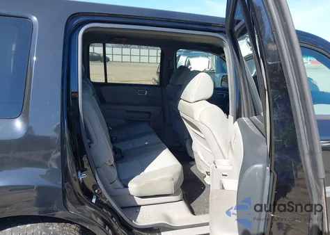 2011 Honda Pilot Lx z USA, uszkodzony, nr VIN 5FNYF3H21BB045140